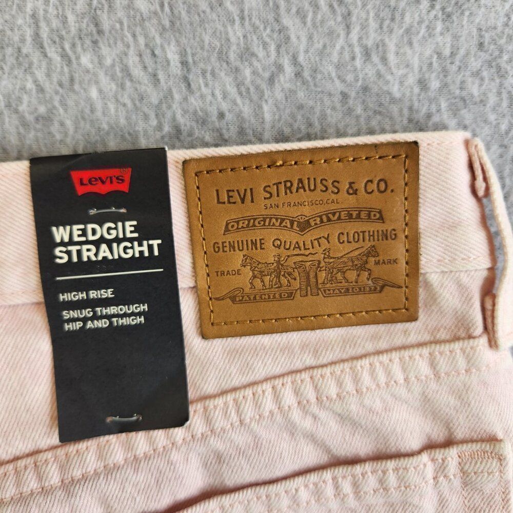 Levis Jeans Womens 27 Pink Wedgie Straight Acid Wash Button Fly Premium Denim - Picture 7 of 16